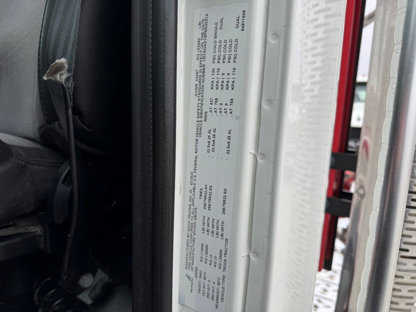 Used 2023 Mack Anthem Daycab - image 19